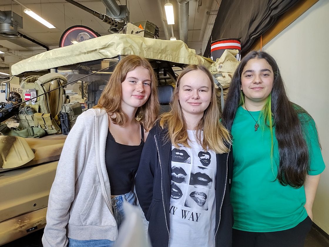 Elena Murhammer Leonie Brandl Havin Canik