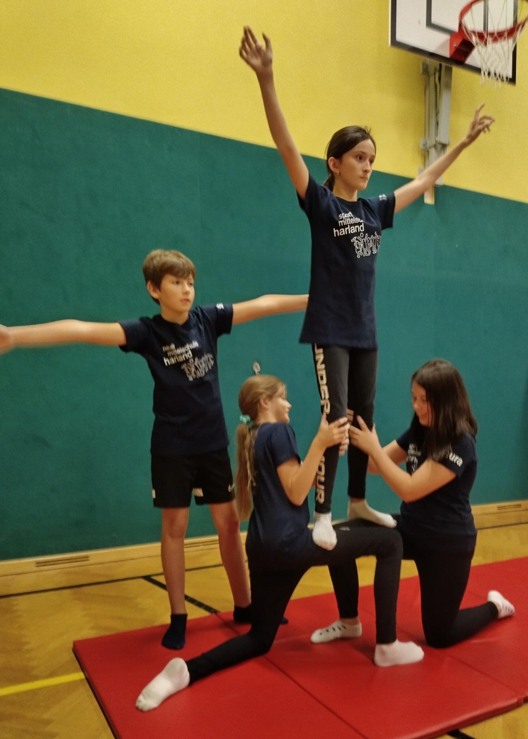 Aleksander Chopov, Sarah Heiss, Jona Ajrulai, Valentina Gattinger